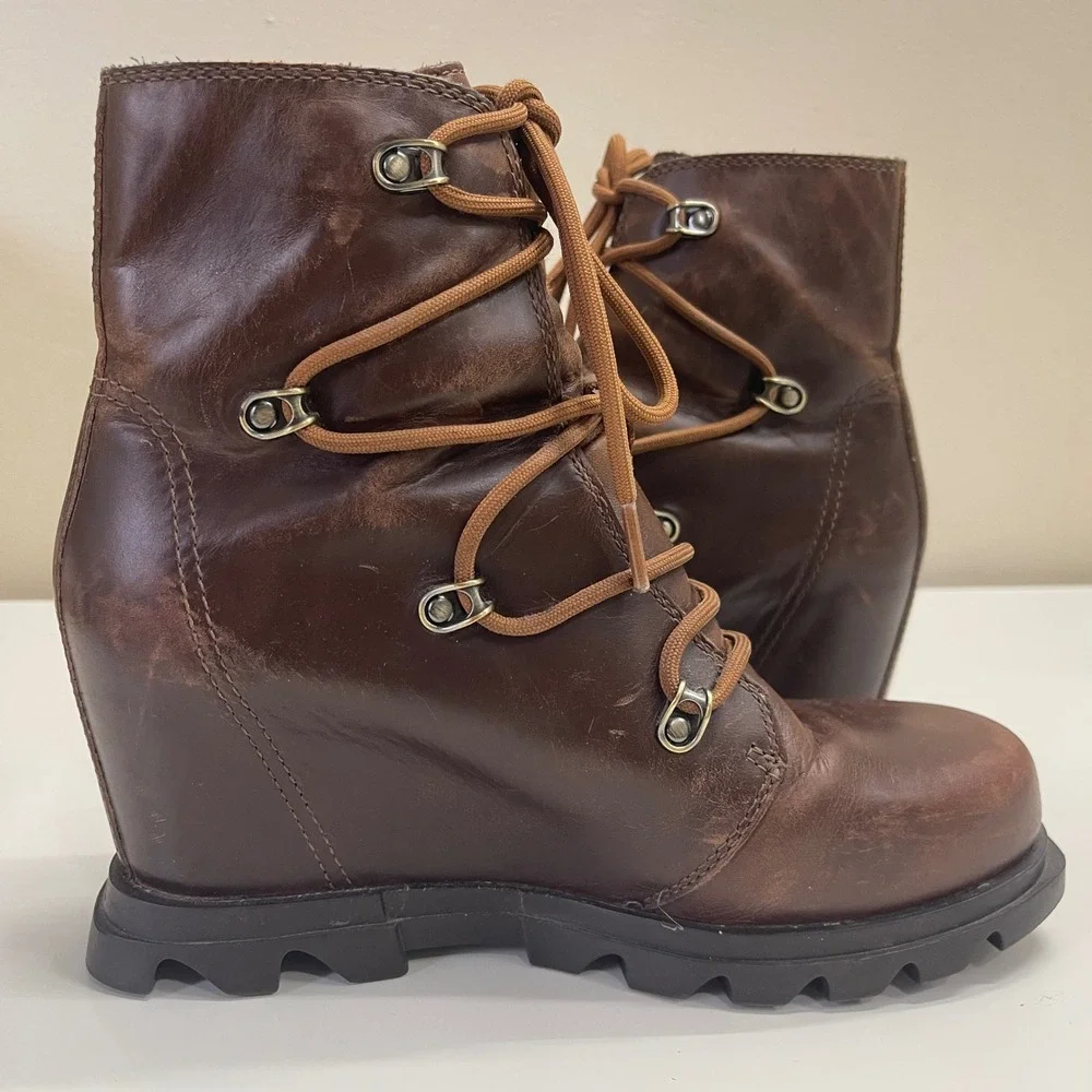 Sorel Joan of Arctic Wedge III Boots Womens 7 Brown Leather Lace Up NL4360-245